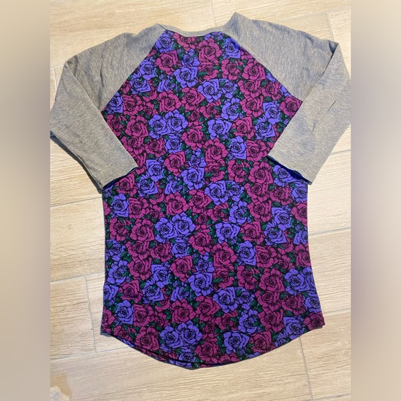 Lularoe Randy Tee - Picture 2 of 6